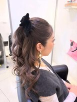 デュールイースト(Duul East)&nbsp;華やかハーフアップ