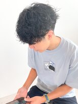 ヒビヲ(HIBIO) 前下がりマッシュ波巻きスパイラルパーマメンズツーブロック横浜