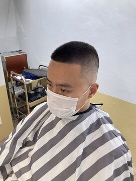 カムレイドフォーライフ(COMRADE 4 LIFE) 13mm Buzz style 担当松尾