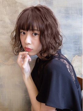 カカン(Kakan) 【kakan鎌倉】ふんわりエアリーな切りっぱなしボブ