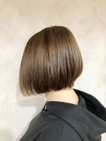 アンティーカ バイ エレノア(Antica by eleanor)&nbsp;ぱつっと前下がりボブ