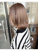 レイヤーボブ×ミルクティーベージュ