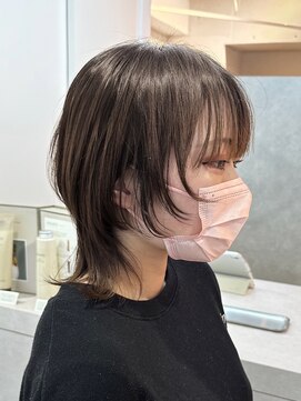 スイ(suiw) 黒髪ショートウルフ【suiw】昭和町/天王寺/阿倍野