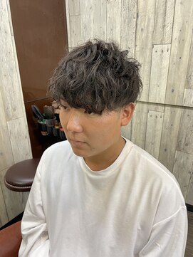 イズ(is) ショートマッシュツイストスパイラル