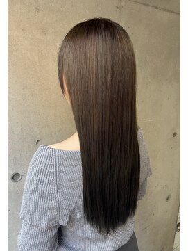 アロッタ 梅田茶屋町(alotta) 縮毛矯正と髪質改善で創る艶髪ストレート