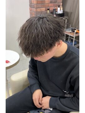 アッドバイケーツー 心斎橋(add by k-two Men's) 縦落ちツイストスパイラル/刈り上げマッシュ