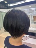 ショートボブ