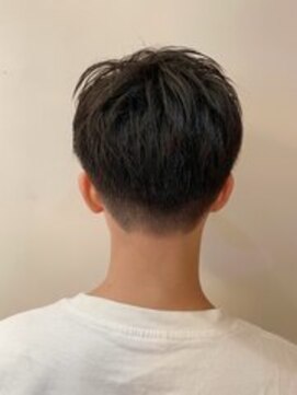 ユキオグループ グラン(yg GRAN) 20代30代◎刈り上げセンターパート×波巻きパーマ韓国風