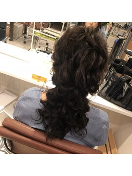 アイビス(AIBIZ) ＊結婚式＊花嫁＊参列/ポリュームハーフアップローポニー