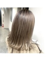 クリーム 大宮(CREAM)&nbsp;外ハネ×パールベージュカラー