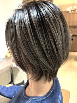 ミューテ(Mu-te) シルバ－ライト