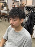 ツイストスパイラルパーマメンズカットパーマ刈り上げマッシュ