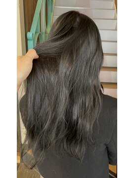 アヴァンス 天王寺店(AVANCE.) ブルーブラック×透明感