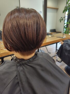 ウォーカーズ(WALKERS) 首元スッキリ刈り上げデザイン