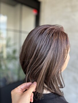 アンディ ニジュウサンド クリエイション(and D 23℃ creation) 大人ハイライト/白髪ぼかし/隠しハイライト/脱白髪染め