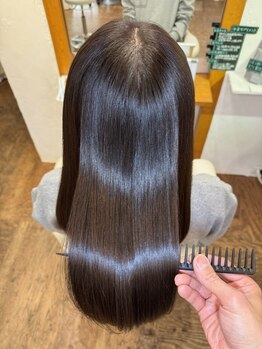 ヘアサロン リーフ(Hair Salon Leaf)の写真/縮毛矯正や髪質改善トリートメントで髪のクセや、うねりを解決します！扱いやすい理想の髪の毛へ導きます◎