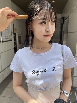 ヌープヘアーアイス(NUUP.hair ici) 20代30代大人可愛いミルクティーベージュインナーカラー