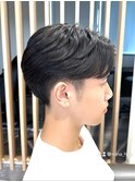 Haleビジネス刈り上げショートセンターパートニュアンスパーマ