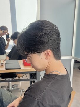 ジーナ 天神(Zina) 【Zina】メンズ/韓国/センターパート/縮毛矯正/福岡/天神/大名