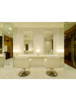 40代・50代女性のお客様が多く、落ち着いた上質な空間をご用意◇確かな技術を求める方に[茅ヶ崎駅徒歩１分]