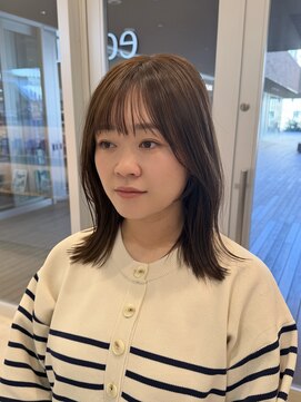 エクリジユウガオカ(equri Jiyugaoka) 小顔見せ叶う韓国風くびれミディアムレイヤー