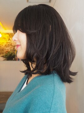 ビュートリアム 鎌倉小町(BEAUTRIUM) 重ため/ミディアムレイヤー/顔周り/BEAUTRIUM 鎌倉　カギワダ