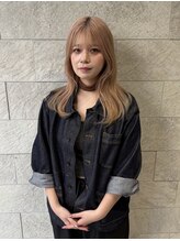 フレームプラス なんば駅前店(FRAME+) 砂野 真璃奈