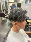 波巻きツイストスパイラルパーマツーブロック刈り上げ