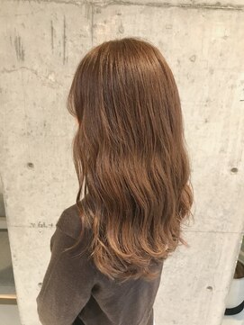 ル リヤン(Le lien) 大人ロング・ナチュラルアッシュカラー