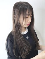 ナナバイロッカ(nana by rocca)&nbsp;やや薄めの前髪のロングヘア少女/透けバング/フェザーバング