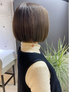 サン(son) ボブxアッシュベージュカラー