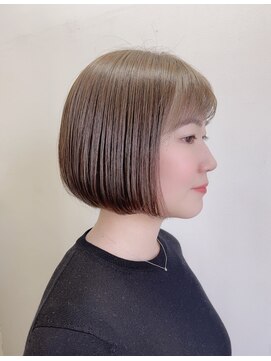 グロウ バイ フェイス(GLOW by face) ニュアンスカラー ボブショート 透明感 涼しげヘア こなれヘア