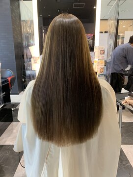 ニューヨークニューヨーク 海老江店(NYNY) 艶感のあるアッシュブラウン