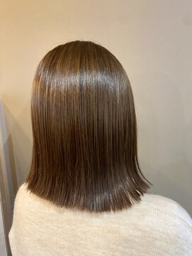 ココカラヘアー ニコ(cococara hair nico) ベージュ/切りっぱなしボブ/外ハネボブ/マロンブラウン/韓国風