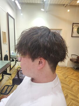 レボルトヘアー(R EVOLUT hair) ツイストスパイラル＃メンズ＃パーマ＃メンズパーマ＃柏