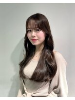 ワン バイ ジエクト(One by The Ect)&nbsp;レイヤーロング似合わせカットフルバングシルキーベージュ