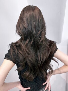 アイティー バイ アルバム 浦和店(IT by ALBUM) メルティカラーフェミニンロング似合わせカット_ba533691