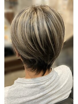 プティ(putih) バレイヤージュ、ハイライト