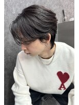 スライバイリアオオサカ(Sly By Ria OSAKA)&nbsp;カルマヘア/ウルフヘア/ハッシュカット/韓国ヘア【梅田】