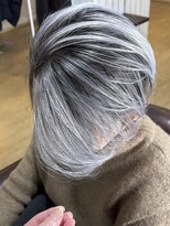 ブレイズヘアー(BLAZEhair) 【脱白髪染め】ホワイトシルバーバレイヤージュ×ブリーチ3回