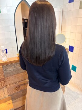 キラーナセンダイ(KiRANA SENDAI) [グレーベージュ/サラ艶ロングヘア]