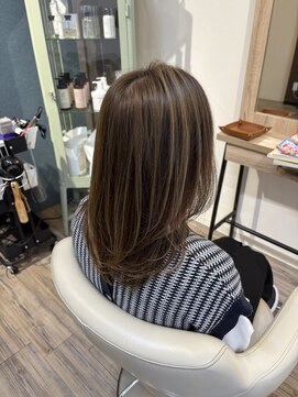 シンカ(shinka.) レイヤー/髪質改善/アンブレラ&インナーカラー/白髪ぼかし