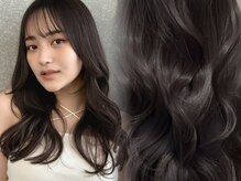 イノアカラーで叶うくすみと深みのある艶感溢れる上品な色味。