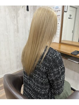 ミルクティーベージュ