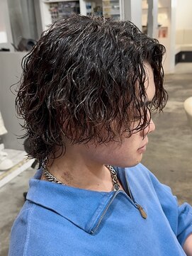 アイトーキョーリタ 渋谷(AI TOKYO Rita) グランジサーフカールバズカットマレットヘアシャギーフェード