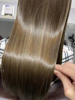 ライア 下北沢(laia)&nbsp;オリーブベージュ【髪質改善 下北沢  トリートメント】