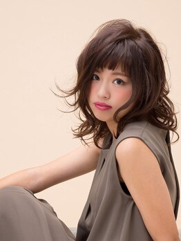 ボッセ(BOSSE)の写真/【白髪ぼかし/白髪染め】隠すだけでなく、髪質・肌色に合わせて魅力を最大限に引き出す大人の上質カラー。