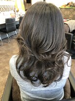 サロンドジュネ(salon de JUNE)&nbsp;艶々カールロングレイヤー