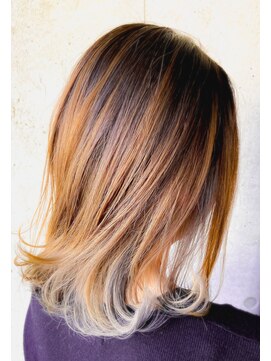 レベンス(Lebens) 外はね×インナーホワイトグラデーション☆