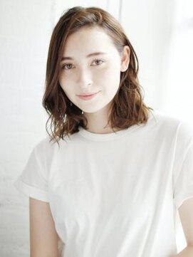 ヘアメイク ナル(hair make nalu) かきあげバングのセミウエットカールスタイル